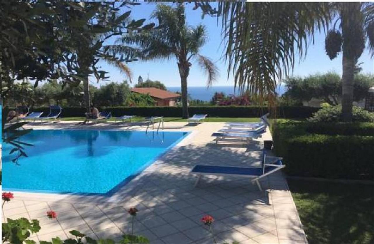 Delta Club Residence Capo Vaticano Exterior photo