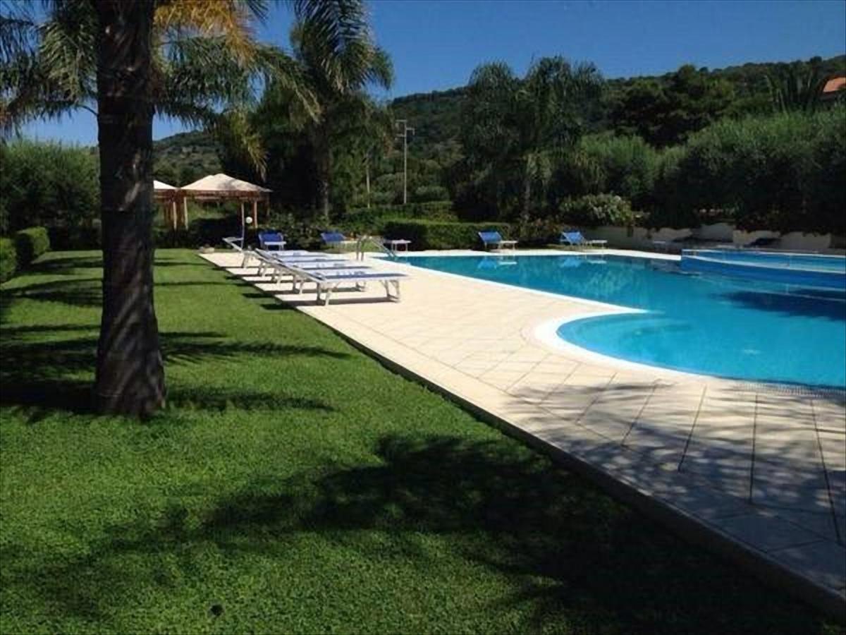 Delta Club Residence Capo Vaticano Exterior photo